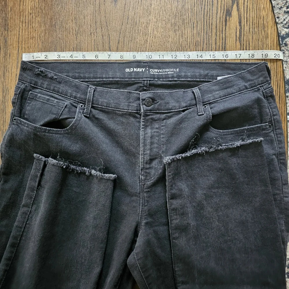 Old Navy Curvy Profile Raw Hem with Split Ankle Black Jeans Size Women's 16 Long - Picture 5 of 13